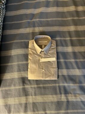 Perry Ellis Men's Light Gray Dress Shirt